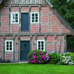 new-traditional-looking-house-in-germany